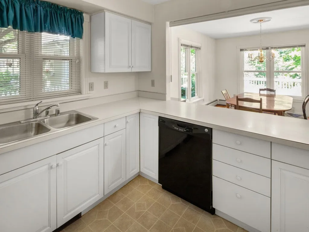 34 Partridge Way Shelburne VT 05482