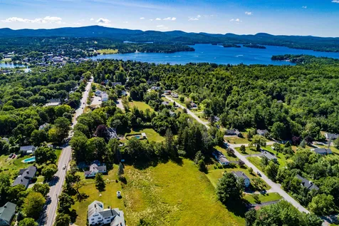 29 Old Lakeview Terrace Wolfeboro NH 03894