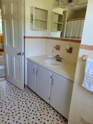 29 Old Lakeview Terrace Wolfeboro NH 03894