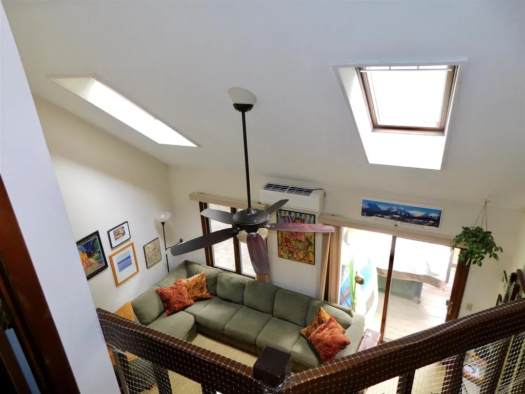43 Old Beach Circle Grantham NH 03753
