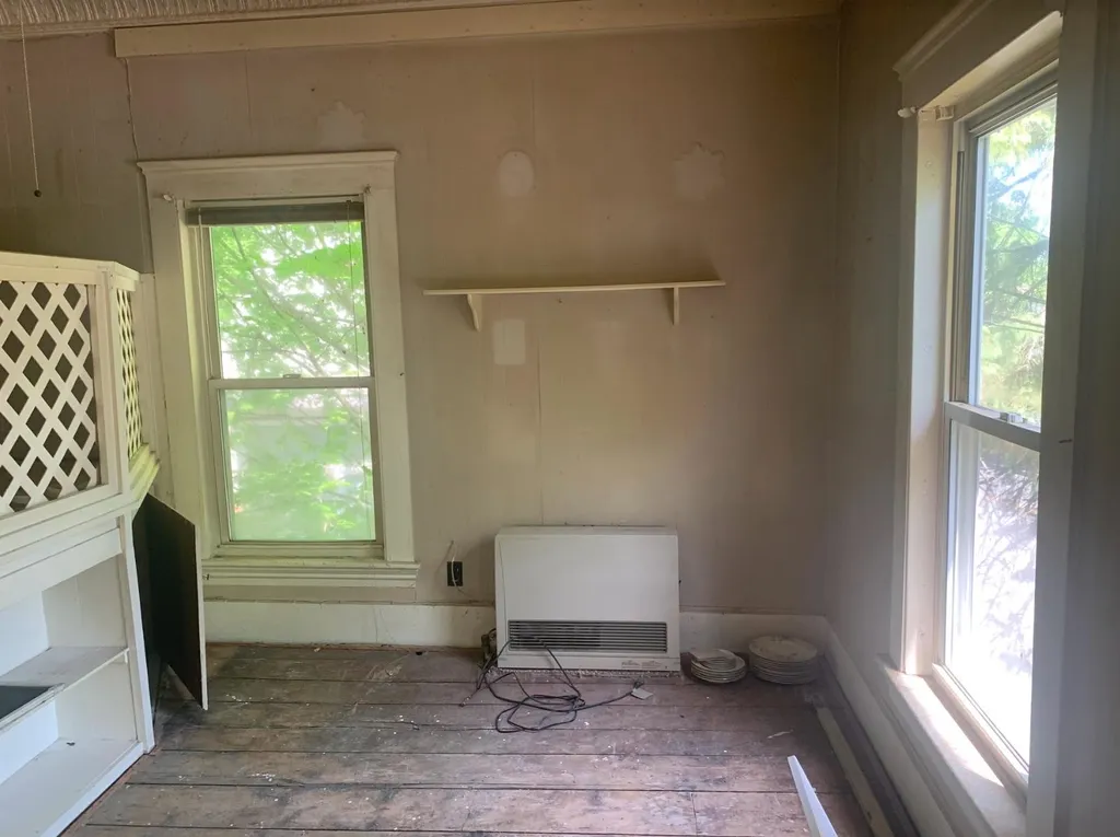 8 Union Street Claremont NH 03743