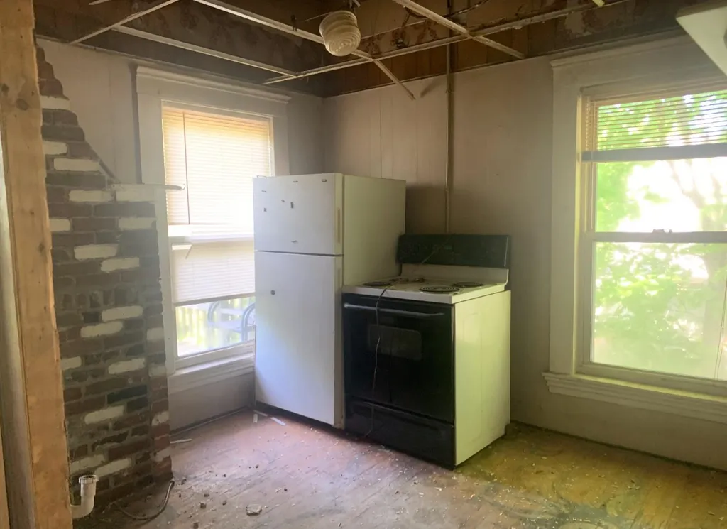 8 Union Street Claremont NH 03743
