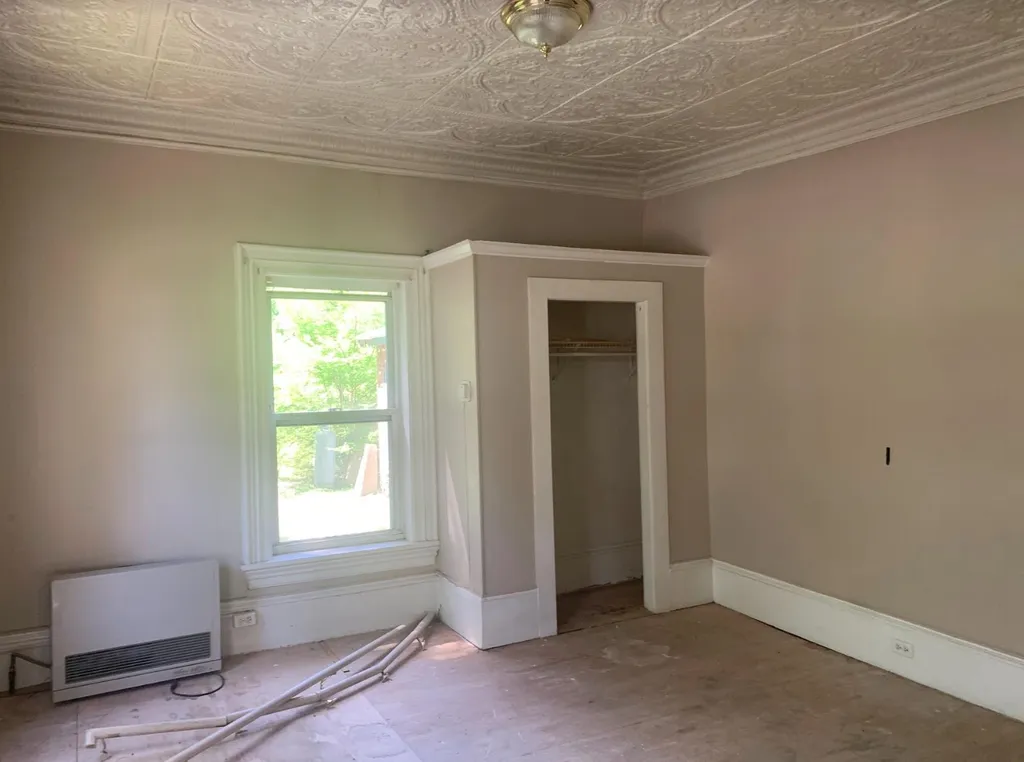 8 Union Street Claremont NH 03743