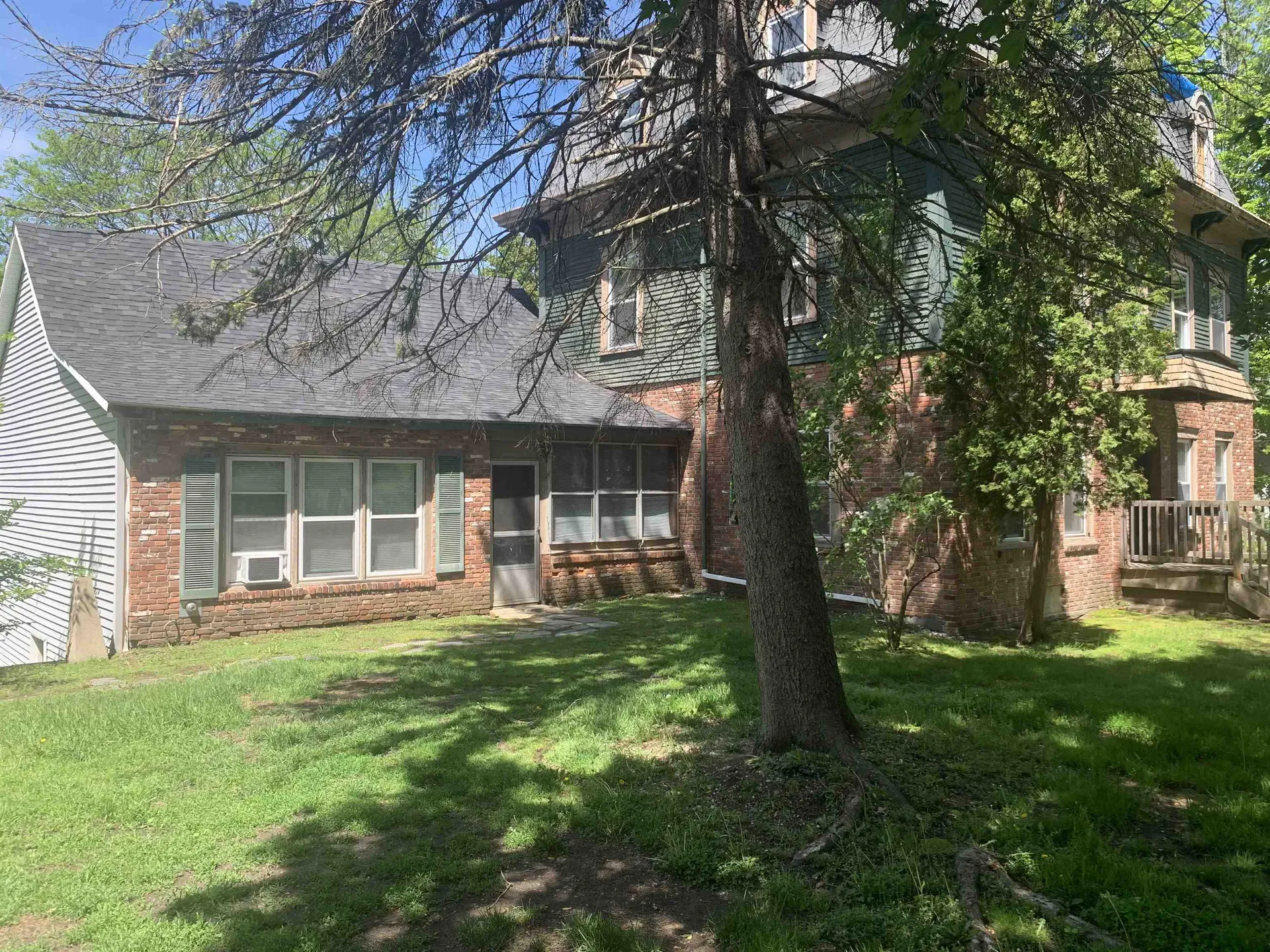 8 Union Street Claremont NH 03743