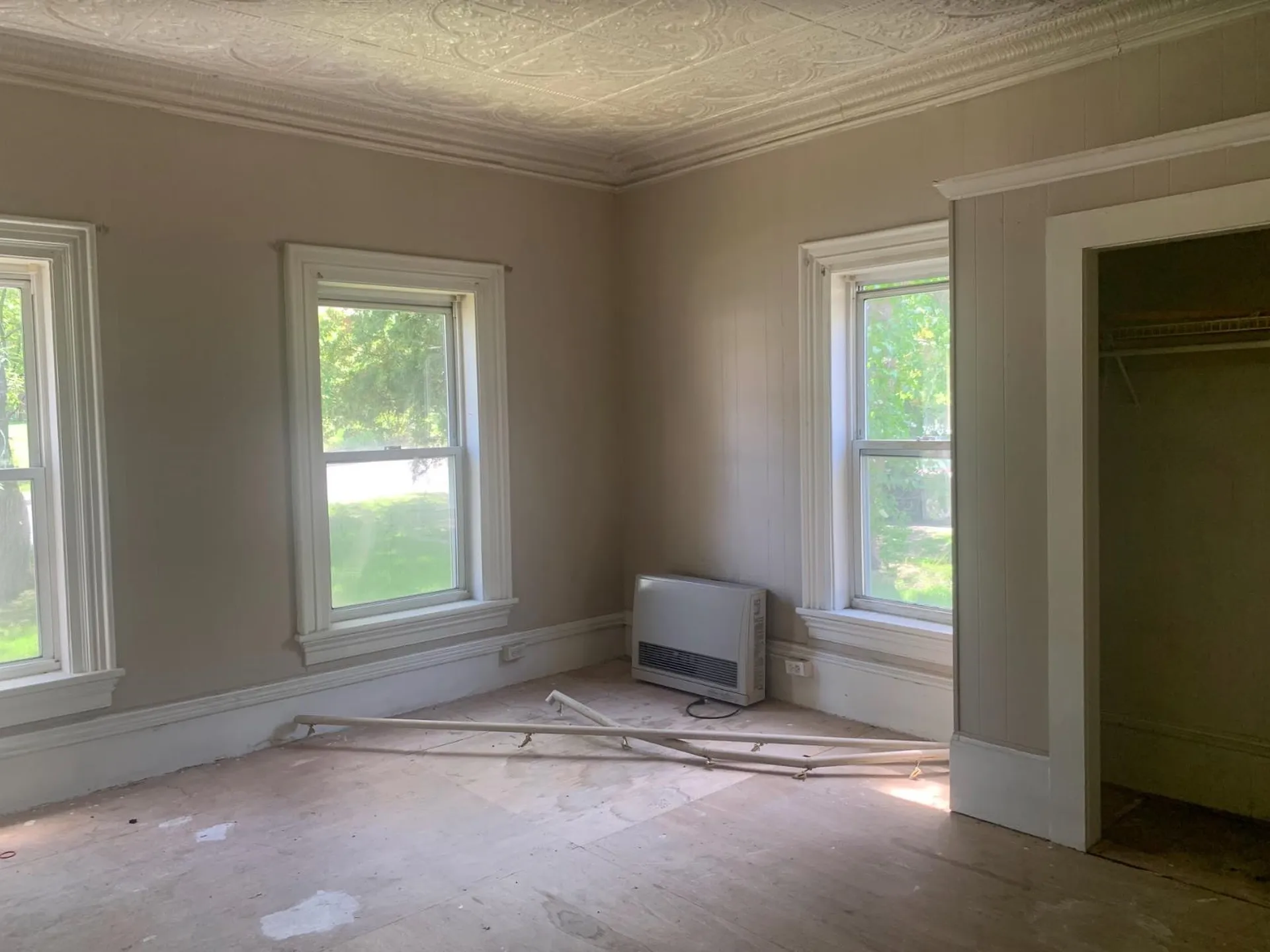 8 Union Street Claremont NH 03743