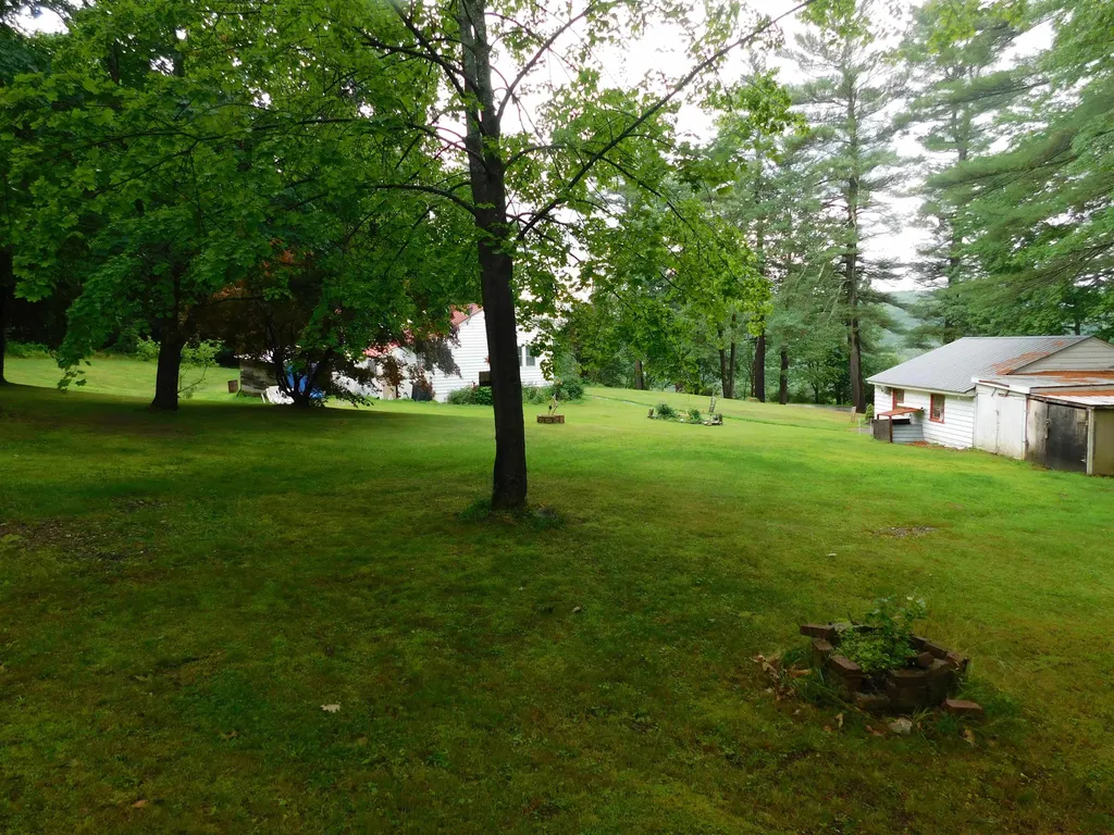1455 Skitchewaug Trail Springfield VT 05156