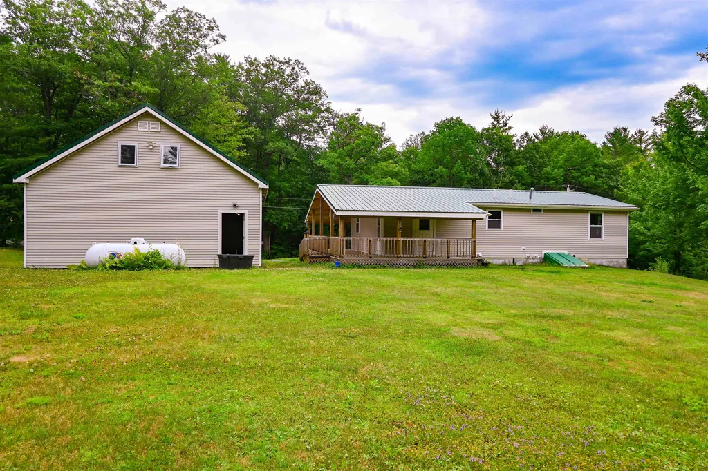 1529 Fairground Road Bradford VT 05033