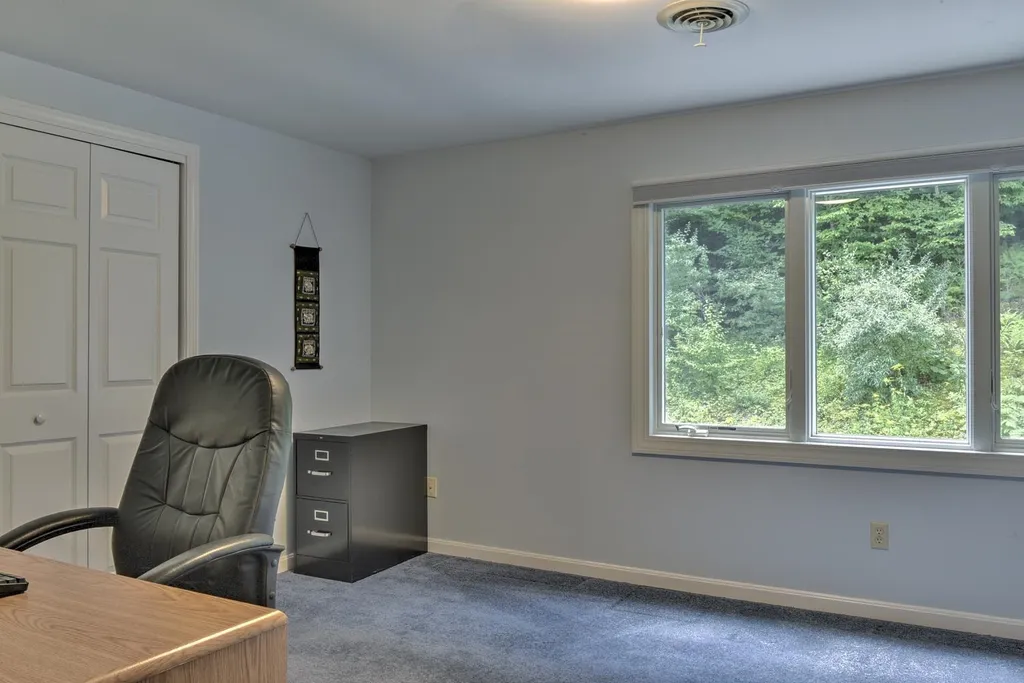 9 Skyview Circle Keene NH 03431