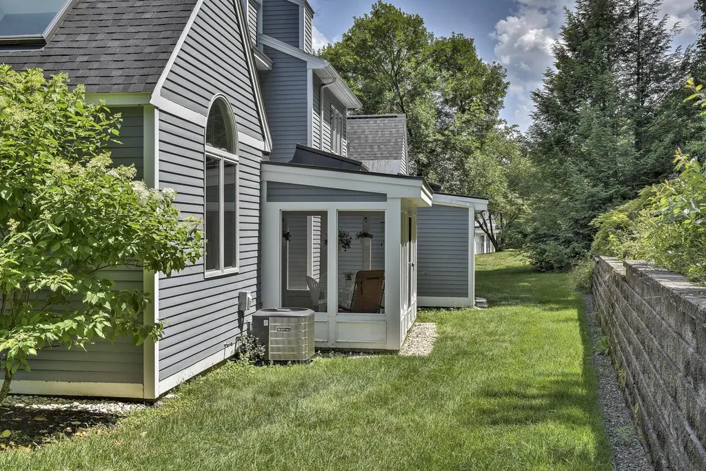 9 Skyview Circle Keene NH 03431