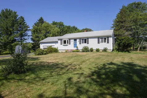 43 Union Road Stratham NH 03885