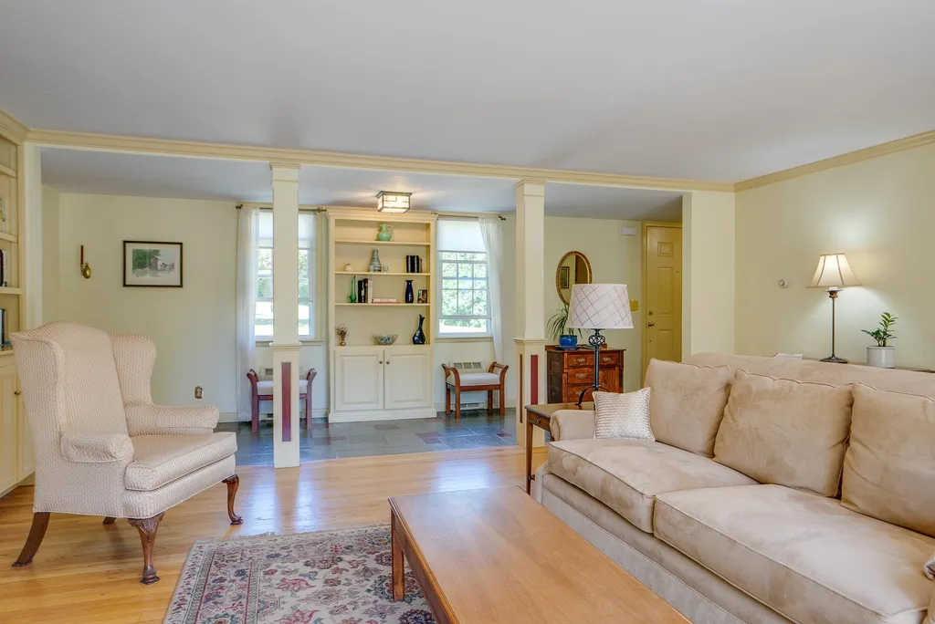 14 Chandler Road Bedford NH 03110