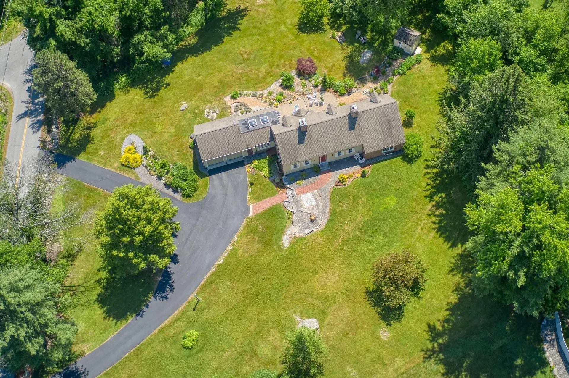 14 Chandler Road Bedford NH 03110