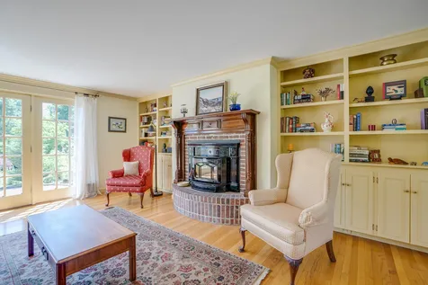 14 Chandler Road Bedford NH 03110
