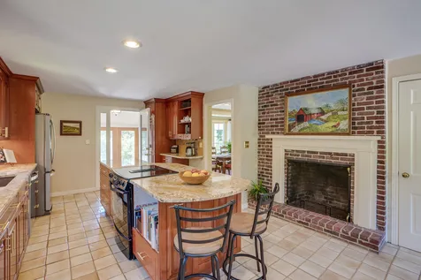14 Chandler Road Bedford NH 03110
