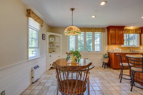 14 Chandler Road Bedford NH 03110