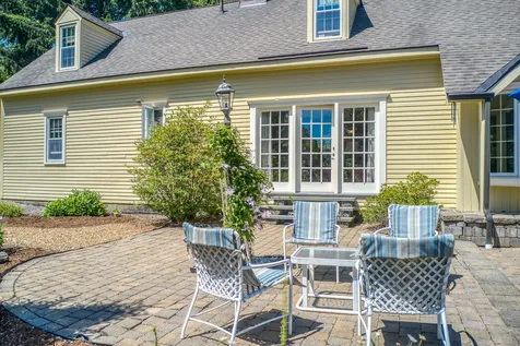 14 Chandler Road Bedford NH 03110