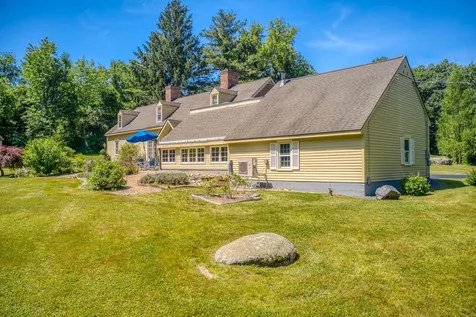 14 Chandler Road Bedford NH 03110