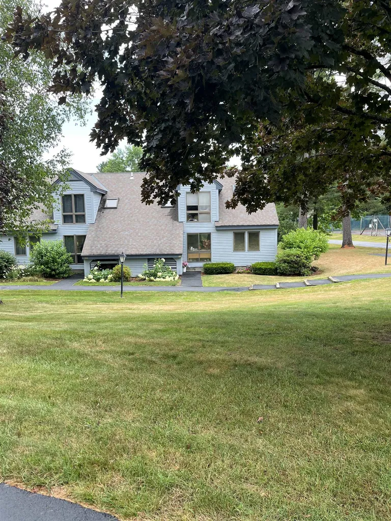 111 Lakeland Drive Hartford VT 05059