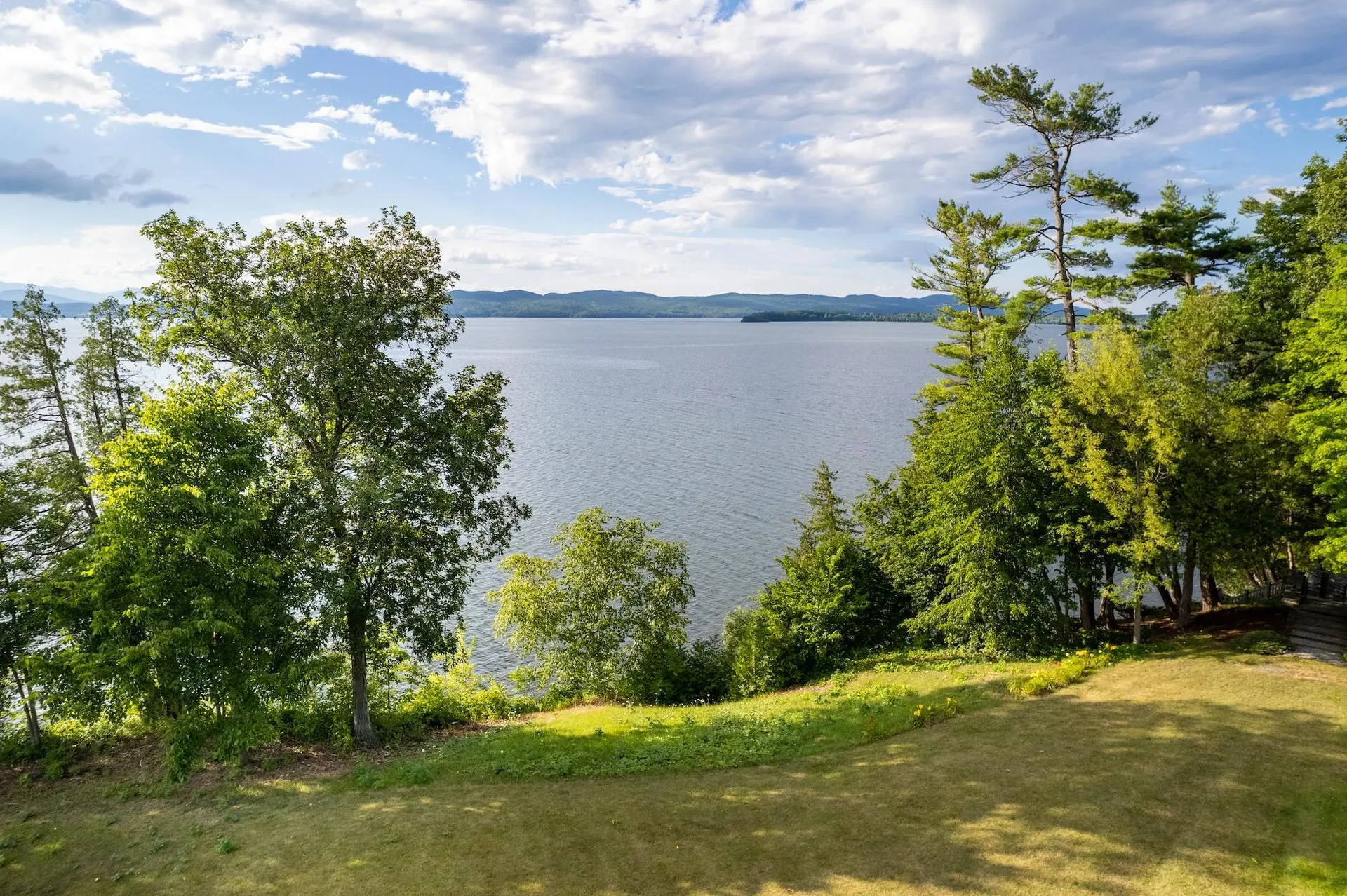 1490 Arnold Bay Road Panton VT 05491-9331