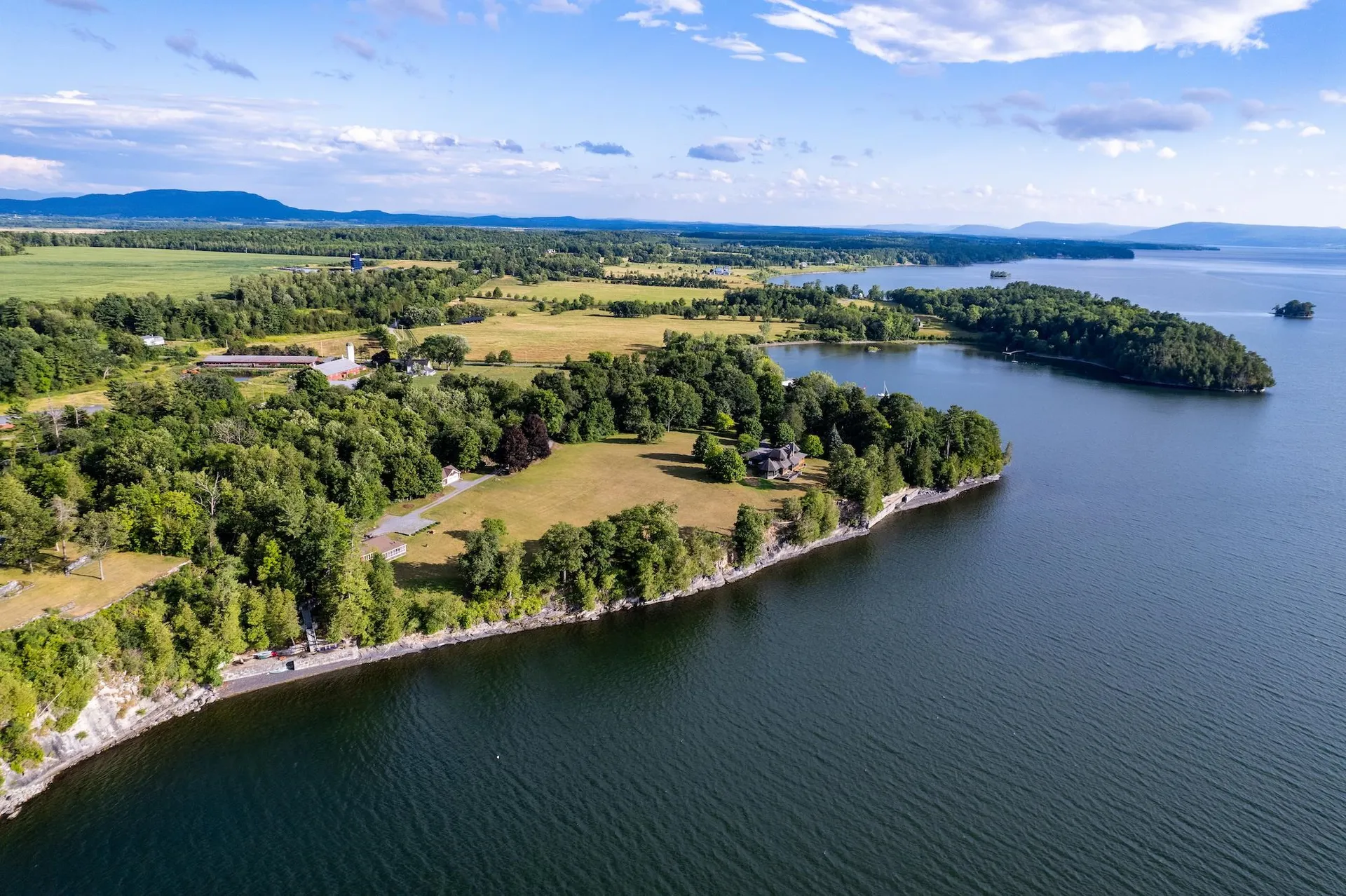 1490 Arnold Bay Road Panton VT 05491-9331