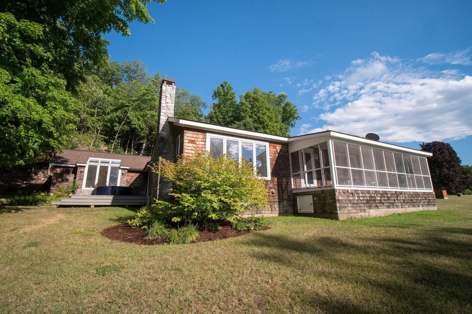 1490 Arnold Bay Road Panton VT 05491-9331