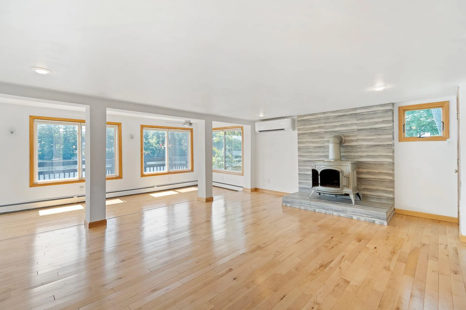174 Elm Street Goffstown NH 03045