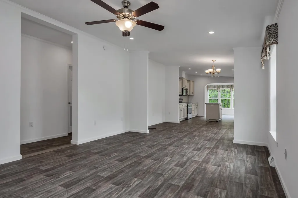 88 Caddy Drive Salem NH 03079