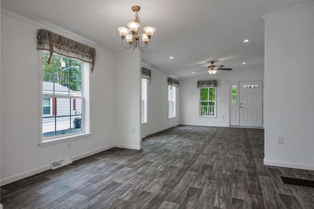 88 Caddy Drive Salem NH 03079
