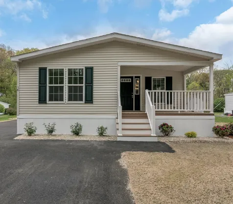 88 Caddy Drive Salem NH 03079