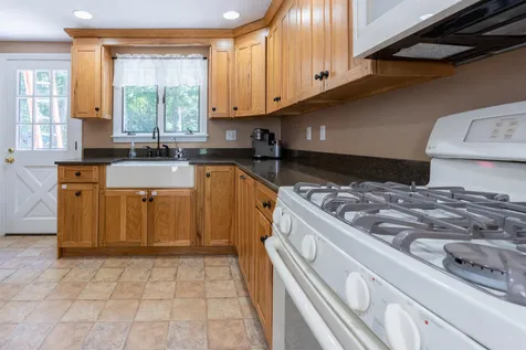 48 Drinkwater Road Exeter NH 03833