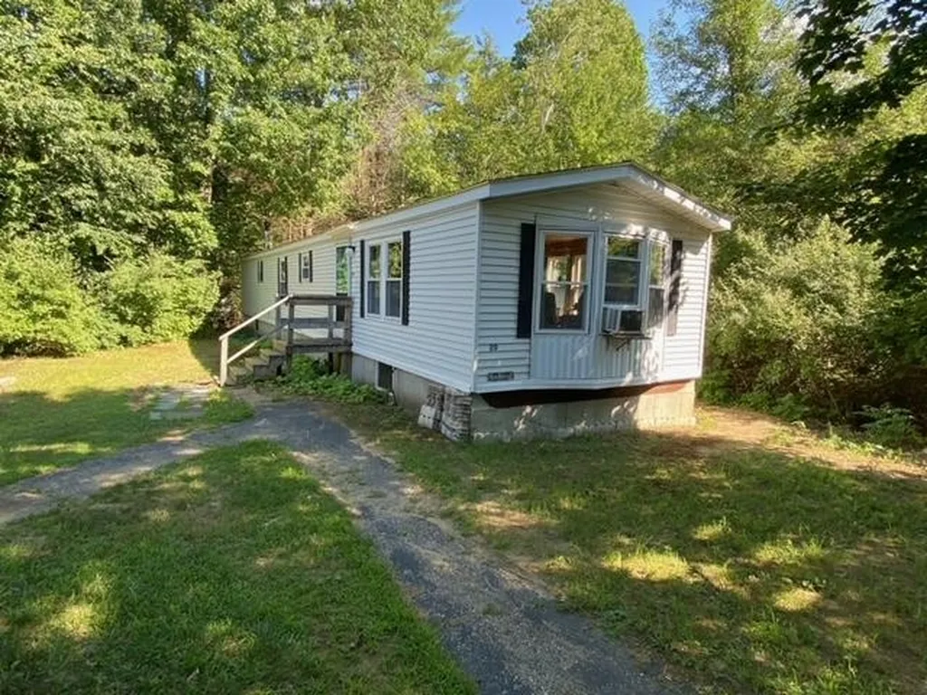 20 Sunnybrooke Drive Dover NH 03820