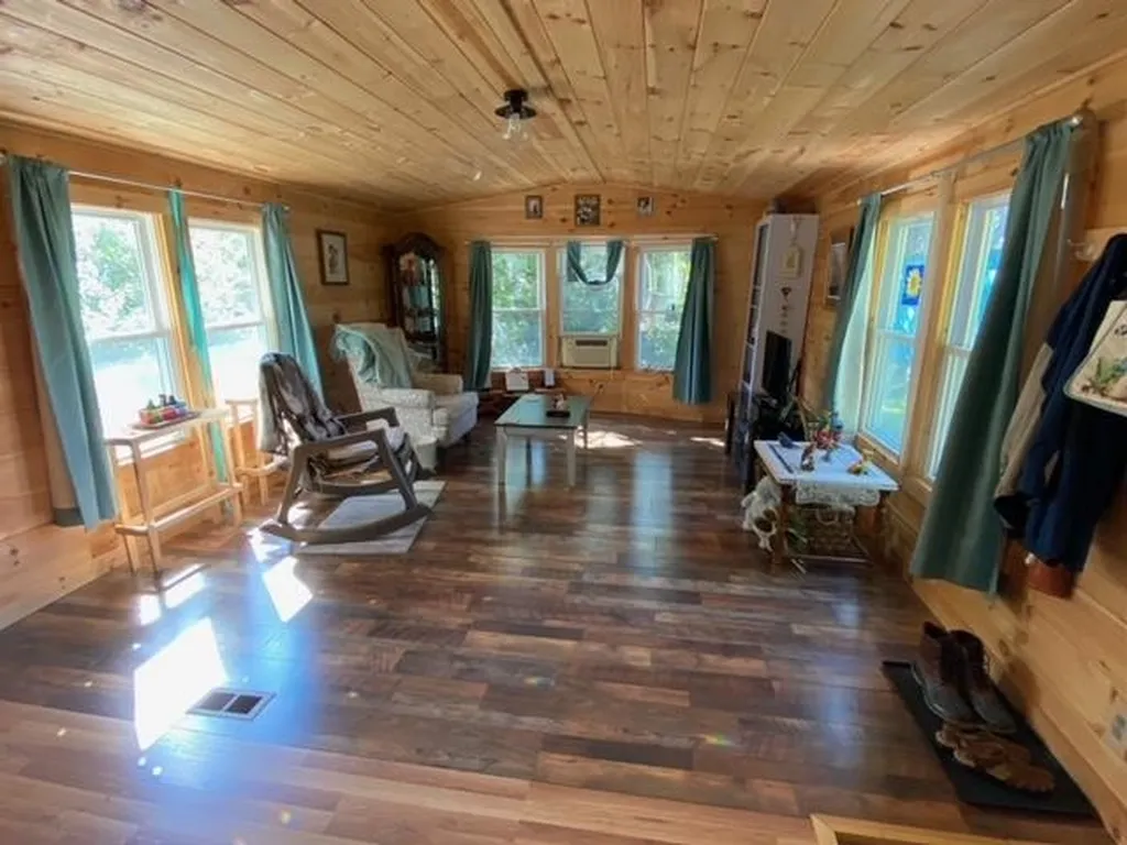 20 Sunnybrooke Drive Dover NH 03820