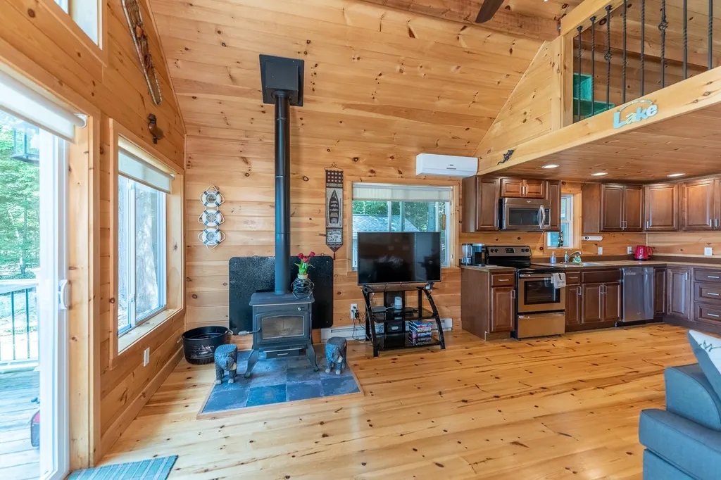 52 Whortleberry Island Tuftonboro NH 03816
