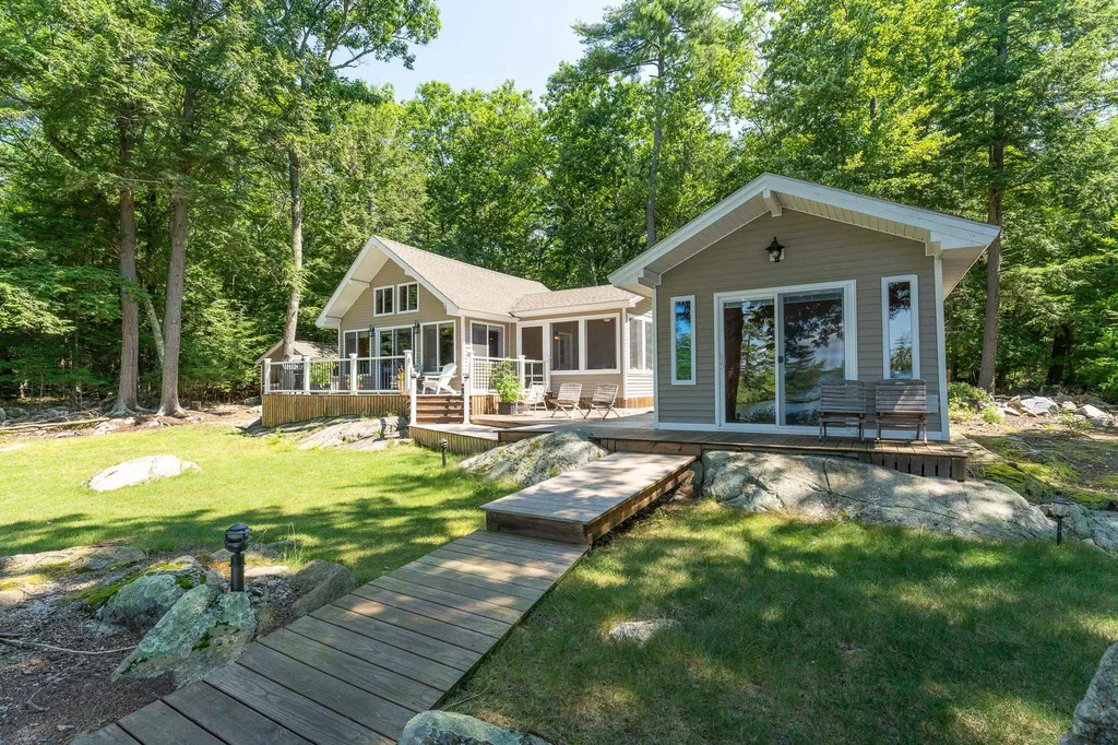 52 Whortleberry Island Tuftonboro NH 03816
