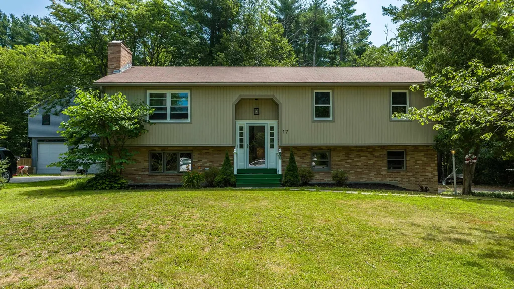 17 Bayberry Drive Eliot ME 03903