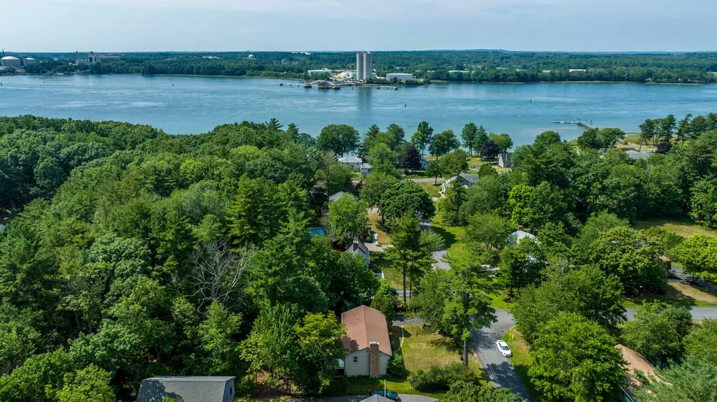 17 Bayberry Drive Eliot ME 03903