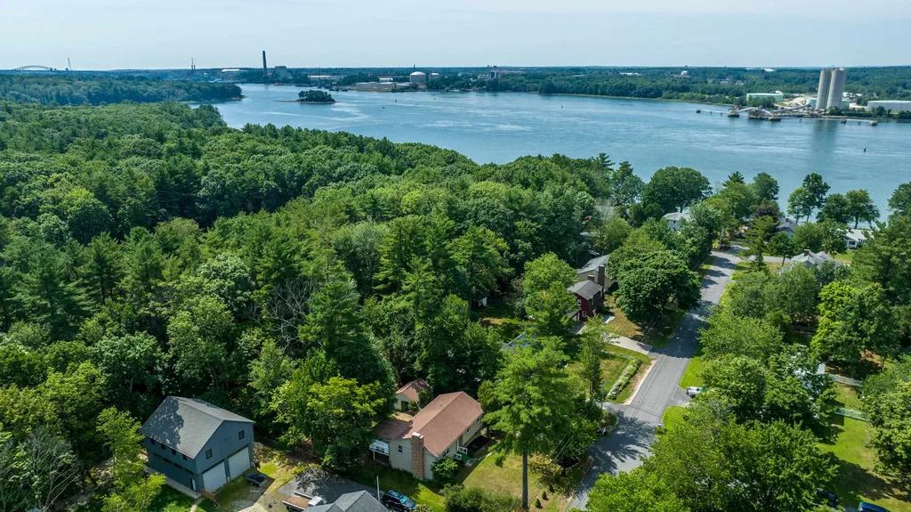 17 Bayberry Drive Eliot ME 03903