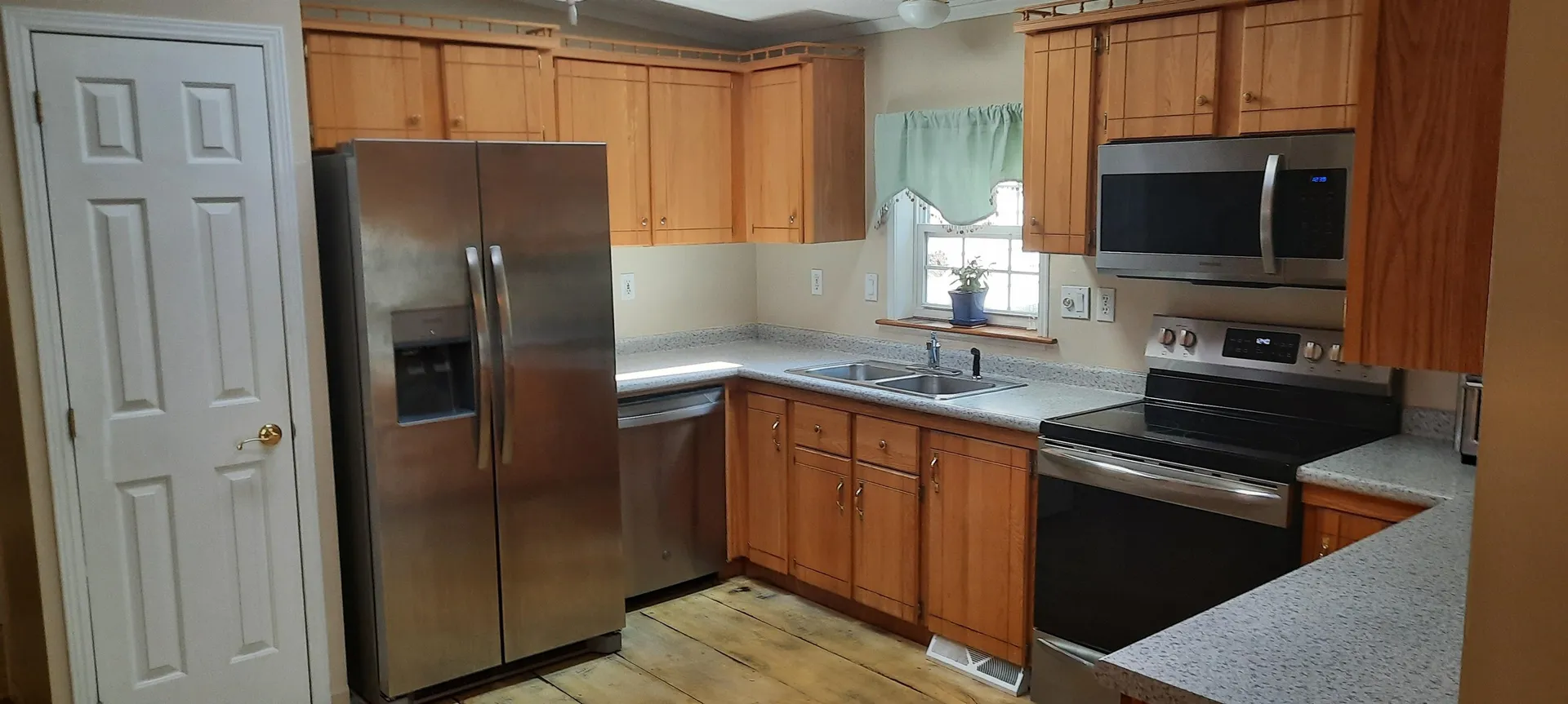 96 Eagle Drive Rochester NH 03868