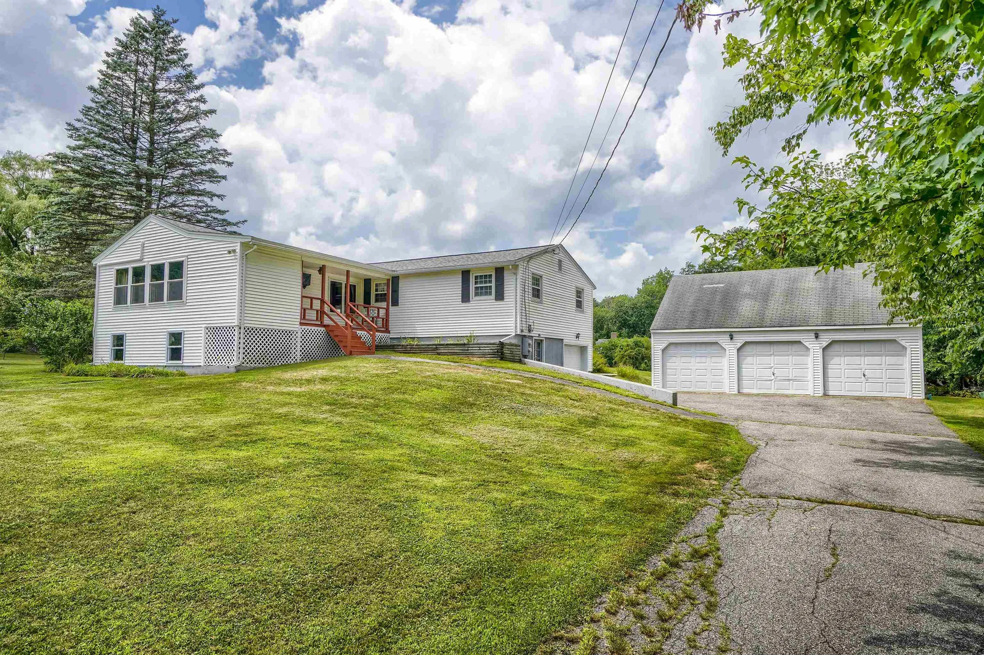 11 Donna Street Chester NH 03036