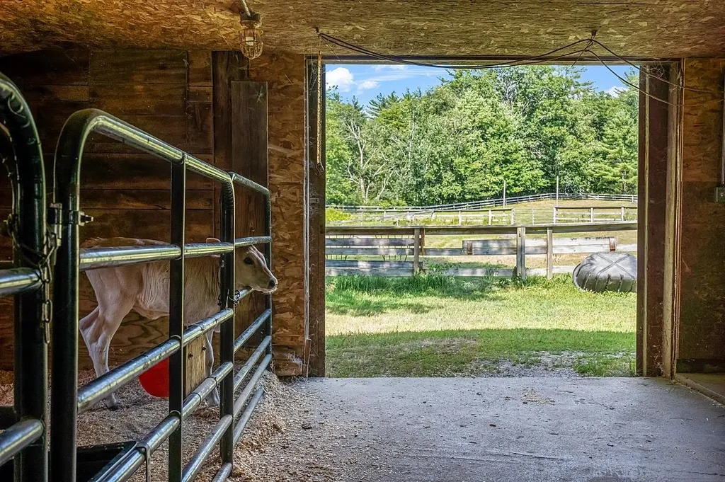 170 Old Richmond Road Swanzey NH 03446