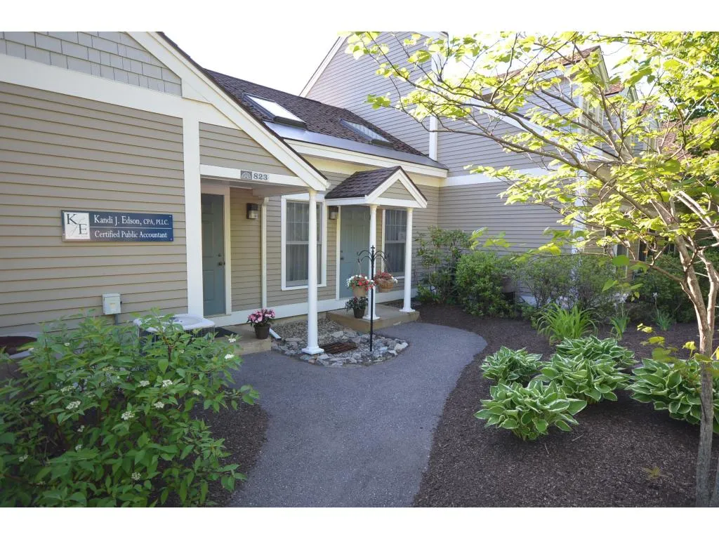 36 Country Club Road Gilford NH 03249