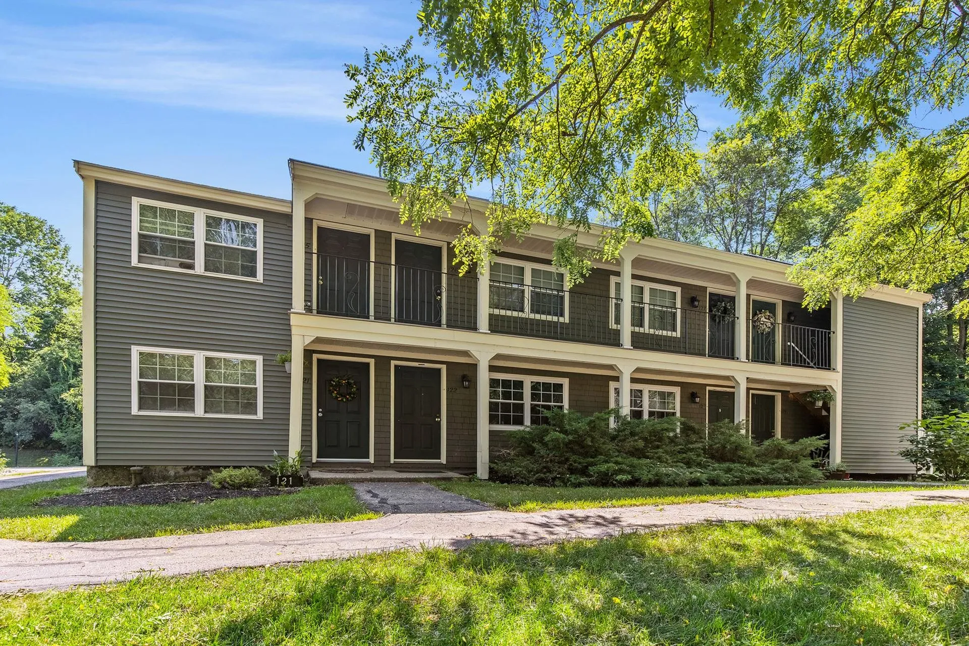 122 Cricket Brook Dover NH 03820