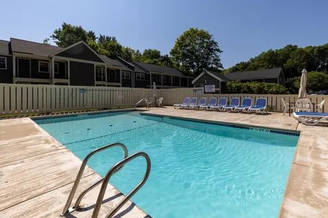 122 Cricket Brook Dover NH 03820