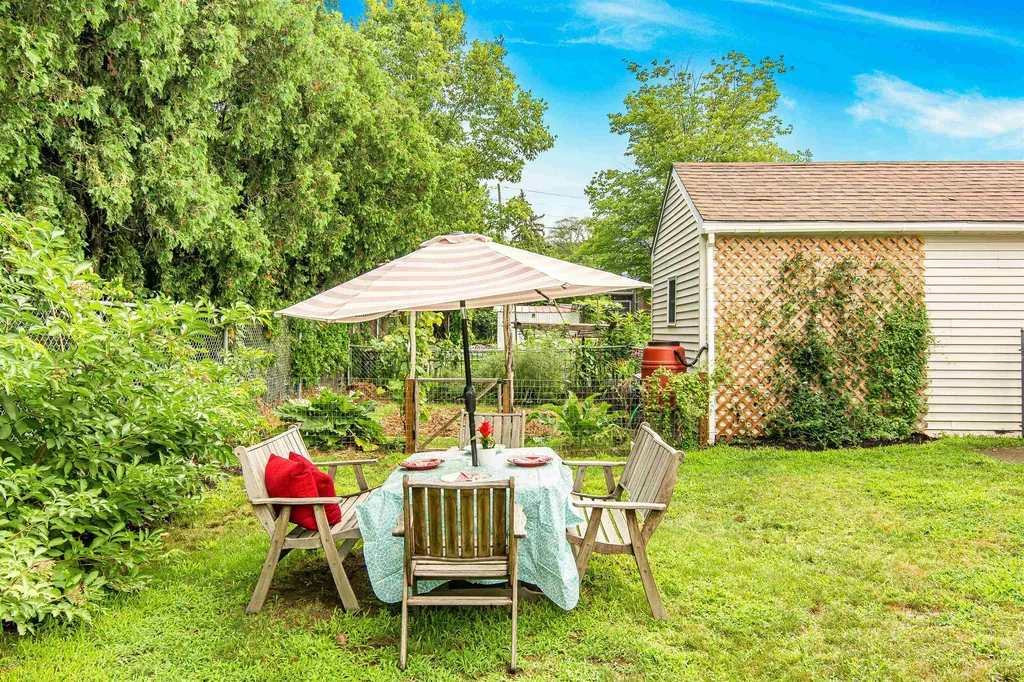 18 Leonard Street Burlington VT 05408