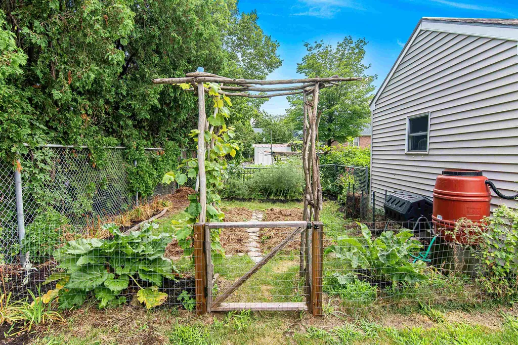 18 Leonard Street Burlington VT 05408