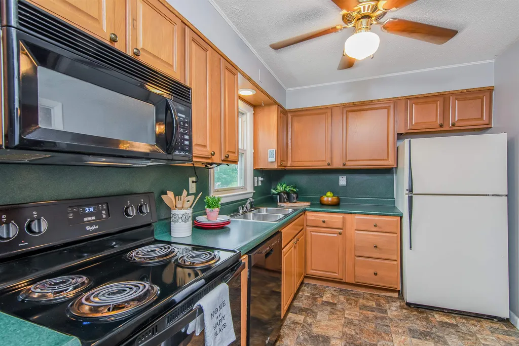 18 Leonard Street Burlington VT 05408