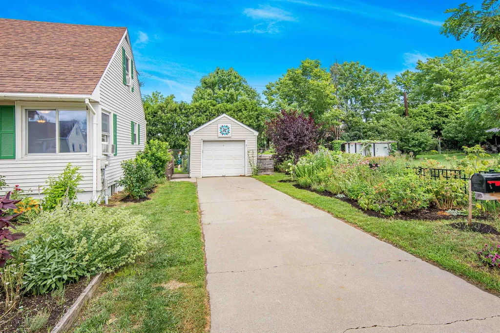 18 Leonard Street Burlington VT 05408