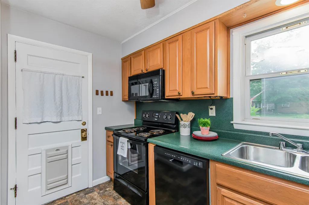 18 Leonard Street Burlington VT 05408