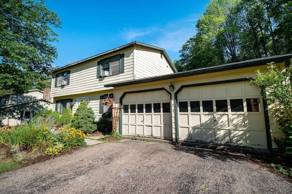 435 Longmeadow Drive Shelburne VT 05482