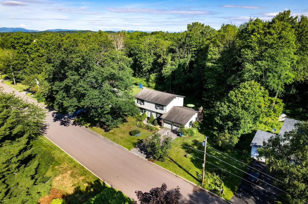435 Longmeadow Drive Shelburne VT 05482